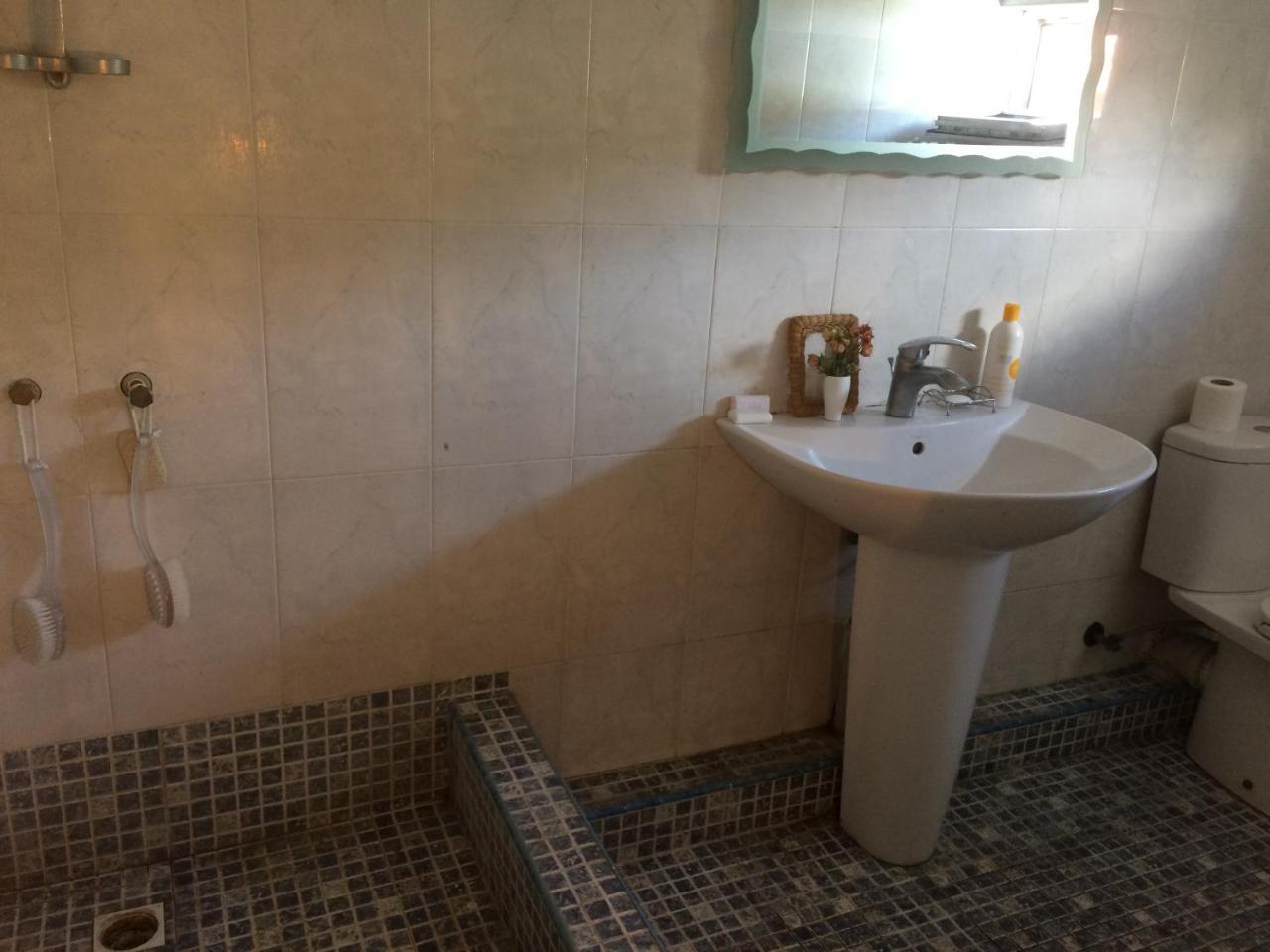 Guest House One Two Three Tbilisi Esterno foto