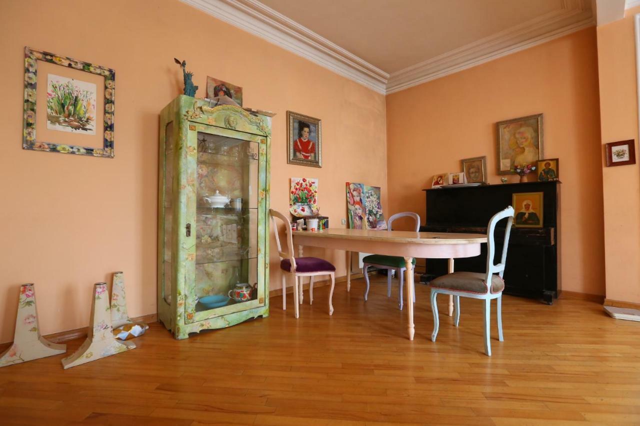 Guest House One Two Three Tbilisi Esterno foto